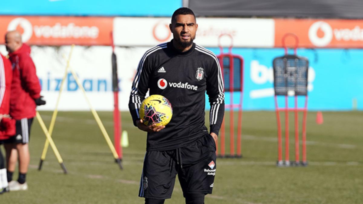 Beşiktaş&rsquo;ta Kevin Prince Boateng sahaya &ccedil;ıktı