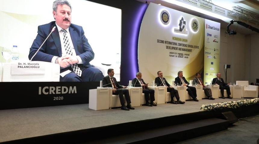 Başkan Palancıoğlu, Gayrimenkul Konferansına katıldı
