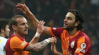 Sneijder'den ilginç hareket