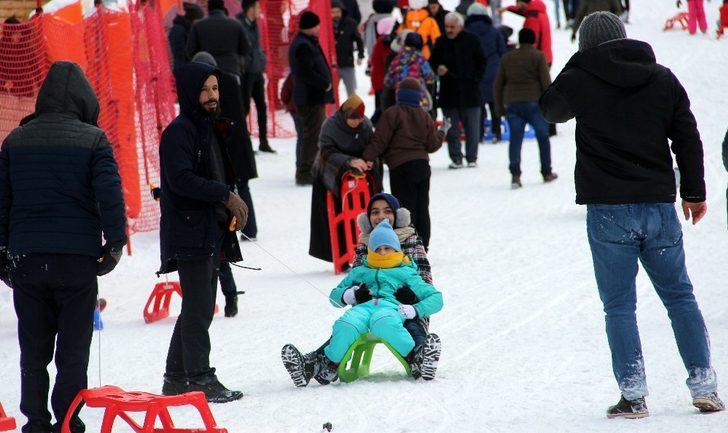 Sömestr tatilinin son günü Palandöken doldu taştı G3