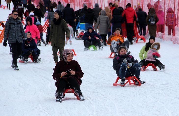 Sömestr tatilinin son günü Palandöken doldu taştı G5