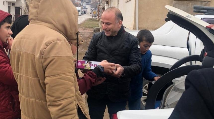 Şehit aileleri ve gazilerden Elazığ’a yardım