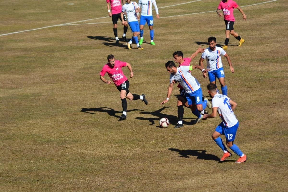 Akdeniz derbisinde gol sesi &ccedil;ıkmadı