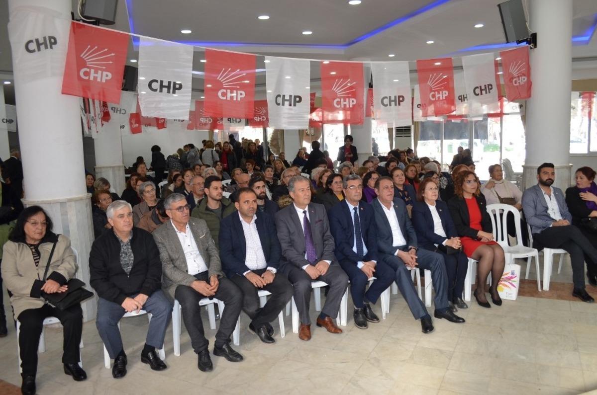 CHP Didim Kadın Kollarında mevcut Başkan Kurt g&uuml;ven tazeledi
