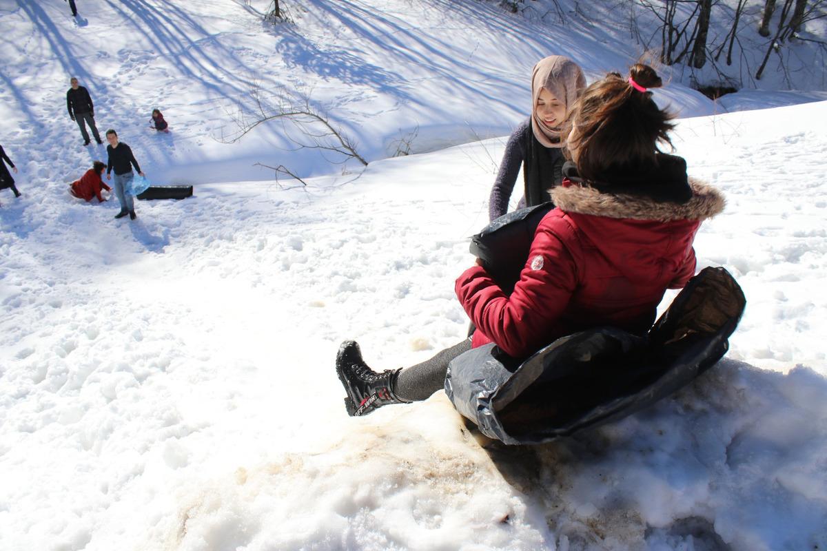Domani&ccedil;'in karlı dağlarında kar keyfi