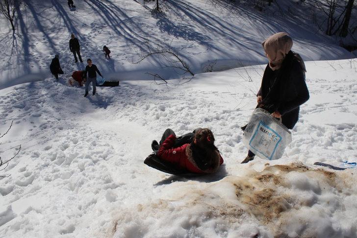 Domaniç'in karlı dağlarında kar keyfi G4