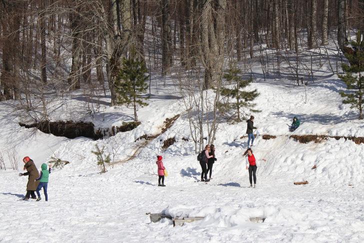 Domaniç'in karlı dağlarında kar keyfi G5