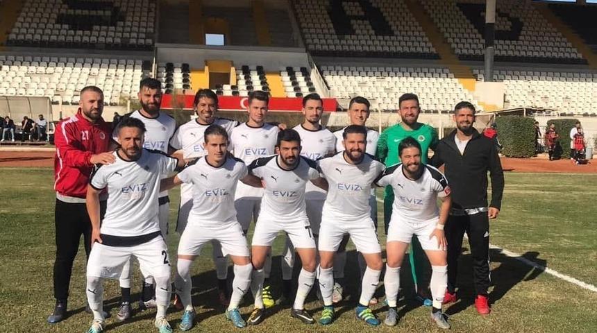 Kuşadası Gençlik Spor liderliği kaptı