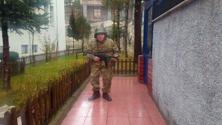 Fiziksel engelli adamın 36 yıllık askerlik hayali gerçek oldu G1