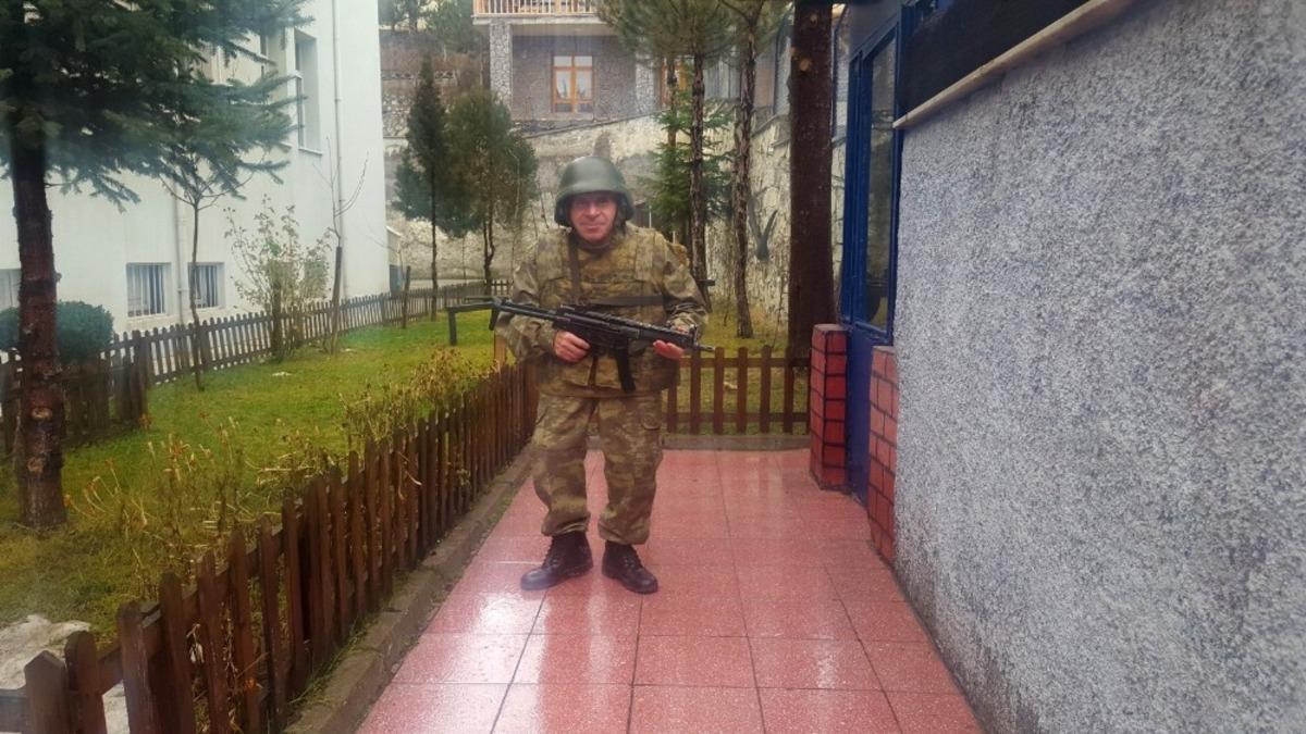 Fiziksel engelli adamın 36 yıllık askerlik hayali ger&ccedil;ek oldu