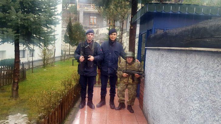 Fiziksel engelli adamın 36 yıllık askerlik hayali gerçek oldu G2