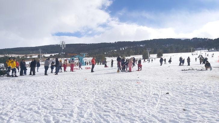 Yalnızçam Kayak Merkezi'nde 'kar' sevinci G3