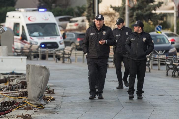 Arnavutköy Sahili'nde erkek cesedi bulundu G2