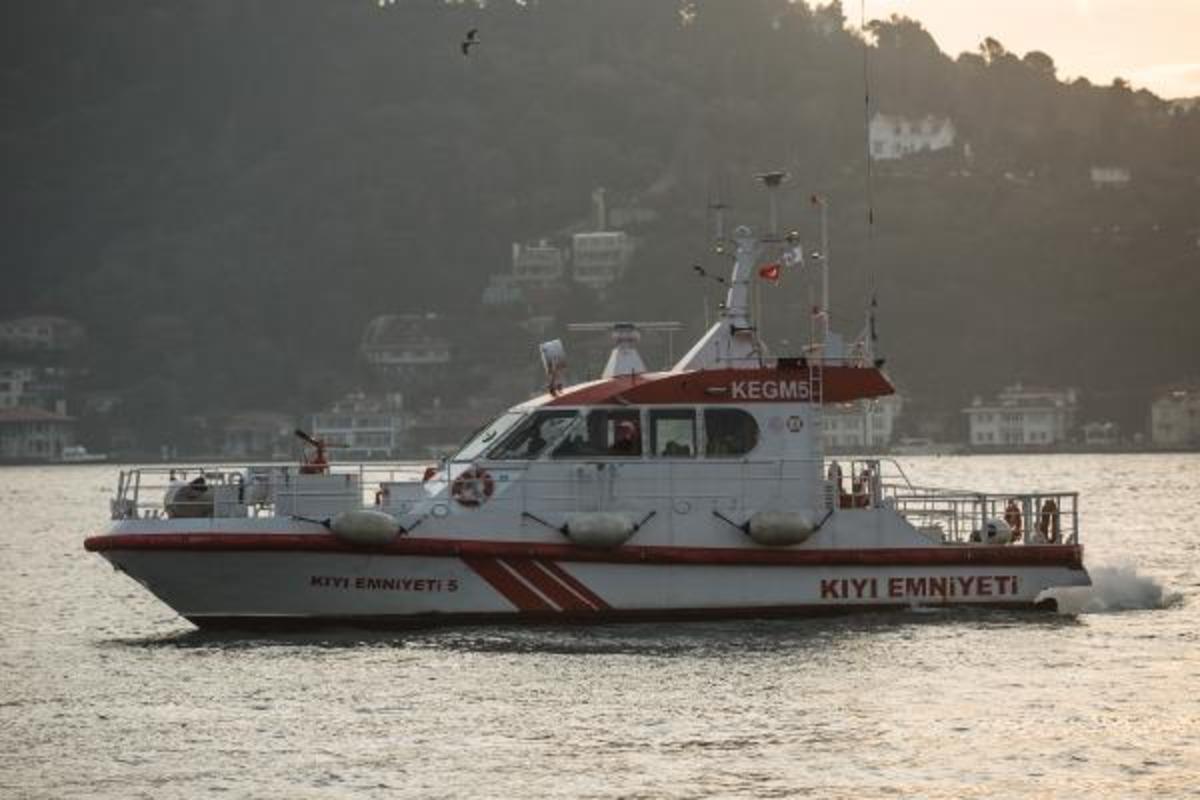 Arnavutk&ouml;y Sahili'nde erkek cesedi bulundu