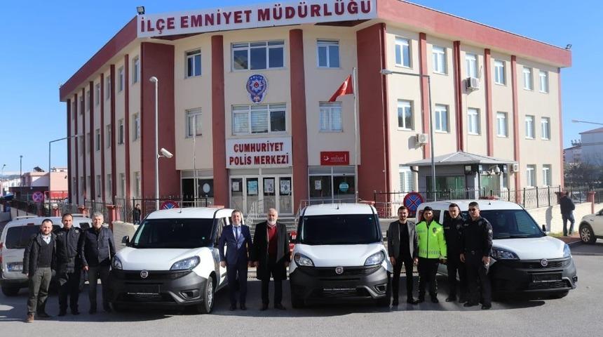 Manavgat emniyetine 3 yeni ara&ccedil;