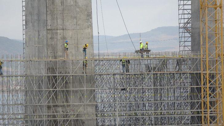 1915 Çanakkale Köprüsü'nde son durum... Ayaklar 150 metreye ulaştı G3