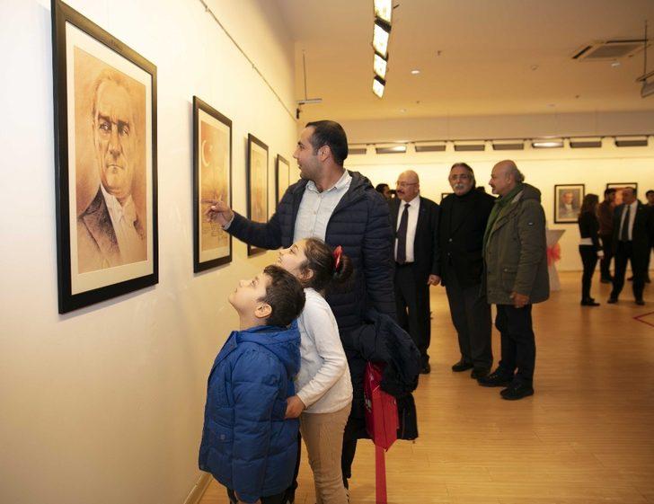 Etem Çalışkan’ın “Atatürk portreleri” sergisi G3