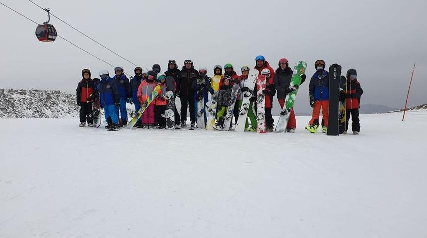 Murat Eskici, sporcular ile antrenmanda buluştu