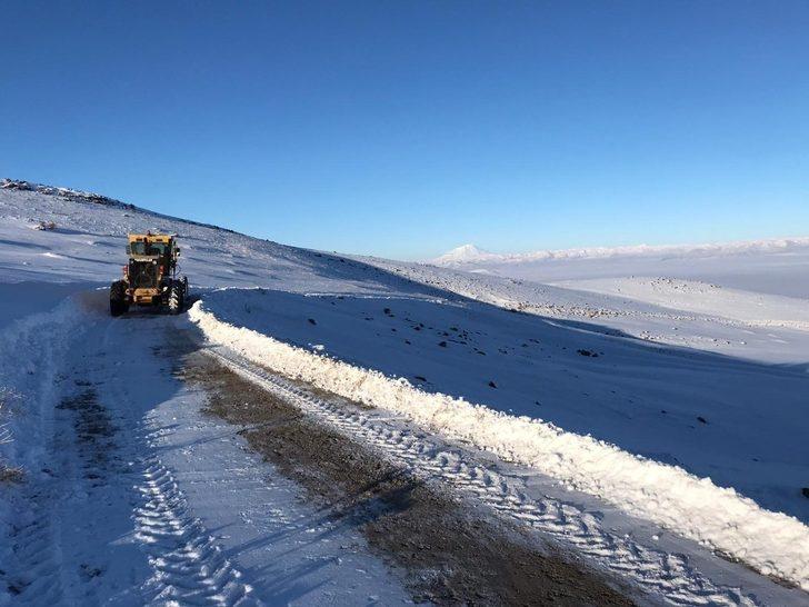 Çaldıran’da karla mücadele çalışması G3