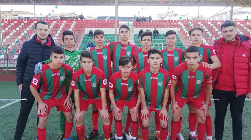 1308 Osmaneli Belediye Spor U16 futbol takımı 7&rsquo;de 7 yaptı