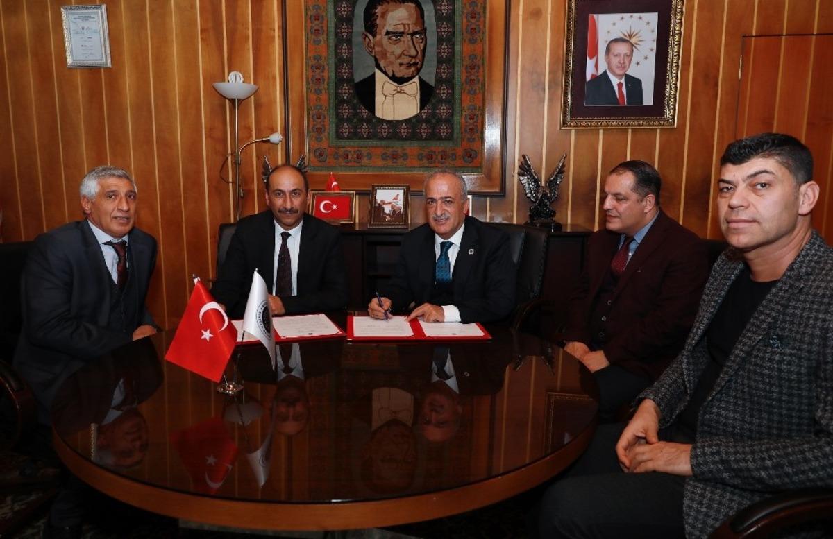 Modern tekniklerle sebze &uuml;retilecek