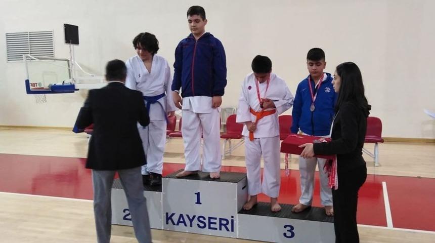 Analig se&ccedil;mesi sona erdi