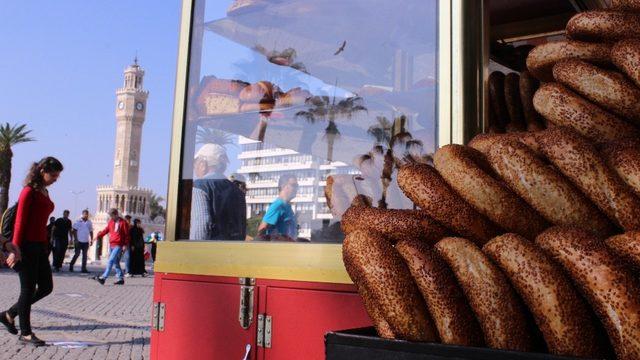 İzmir’de simit ve boyoza zam