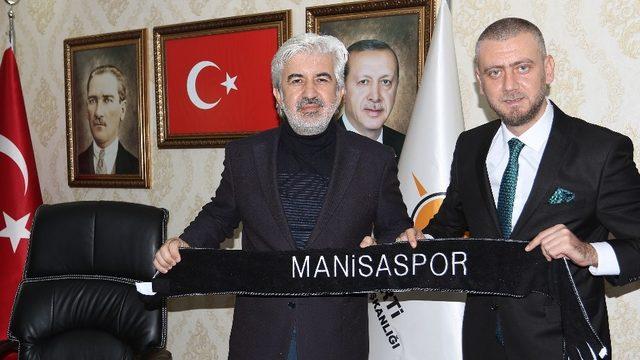 AK Parti İl Başkanı Hızlı’yı maça davet ettiler