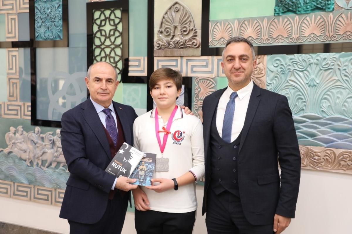 Başkan Akg&uuml;n: &ldquo;İstanbul depremi d&uuml;ş&uuml;nd&uuml;ğ&uuml;m&uuml;z&uuml;n &uuml;zerinde olabilir&rdquo;