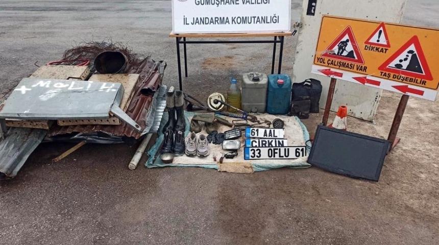 Jandarma hırsızları yol kontrol&uuml;nde yakaladı