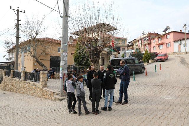 Akhisar’da depremzede çocuklara psikolojik destek