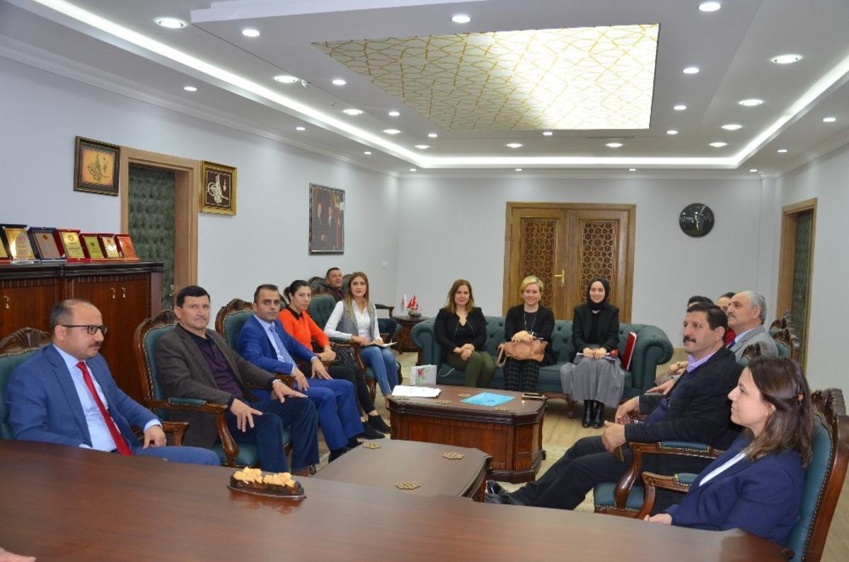 Demirci&rsquo;nin kabul edilen 2 projesinde imzalar atıldı