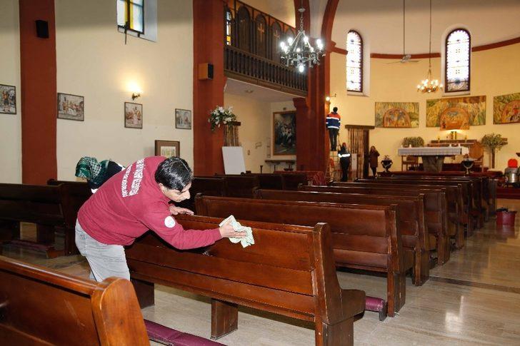 Büyükşehir’den ibadethanelerde temizlik çalışması G2