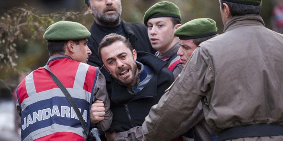 Benim İ&ccedil;in &Uuml;z&uuml;lme 54. B&ouml;l&uuml;m Galerisi