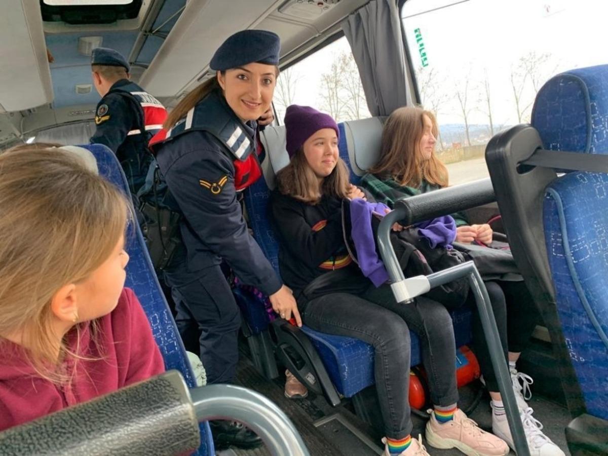 Jandarmanın denetimlerinde aranan 42 kişi yakalandı