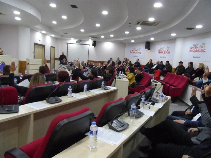 Seyhan Belediye Meclisi Katipliğine CHP’li Gülcan Bingöl seçildi G3