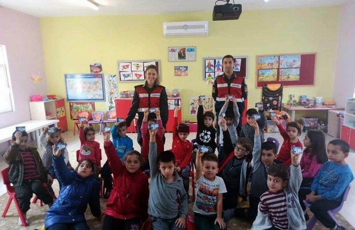 Jandarma ekipleri 199 okulda 15 bin öğrenciye trafik eğitimi verecek G3