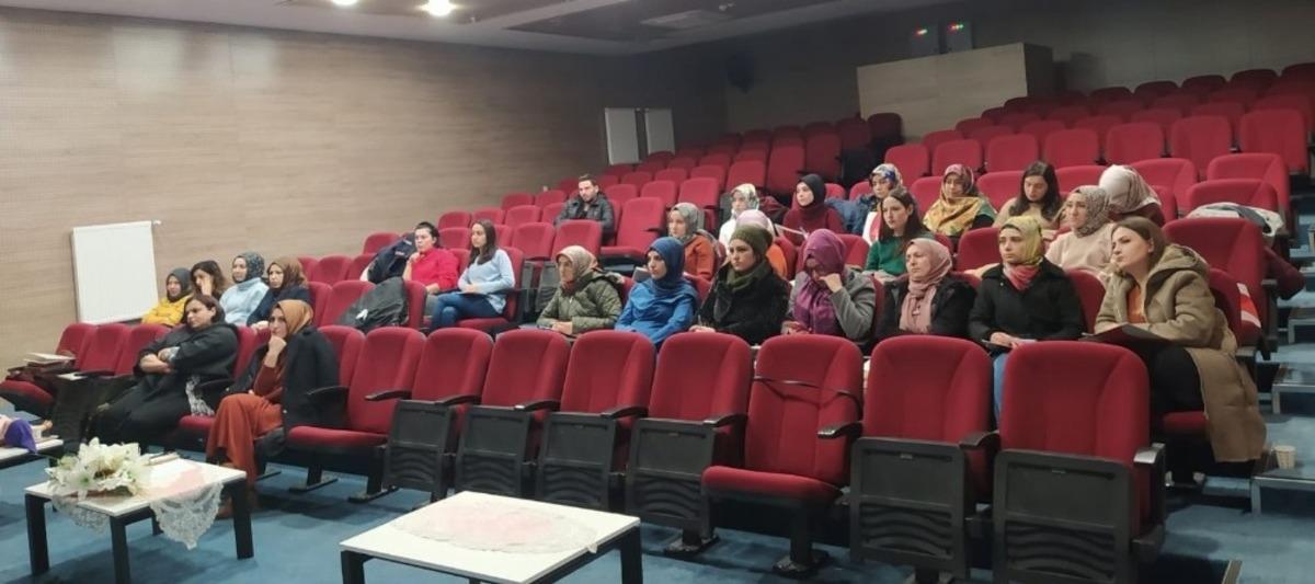 Gebe bilgilendirme sınıfı sağlık personeline hizmet i&ccedil;i eğitimi