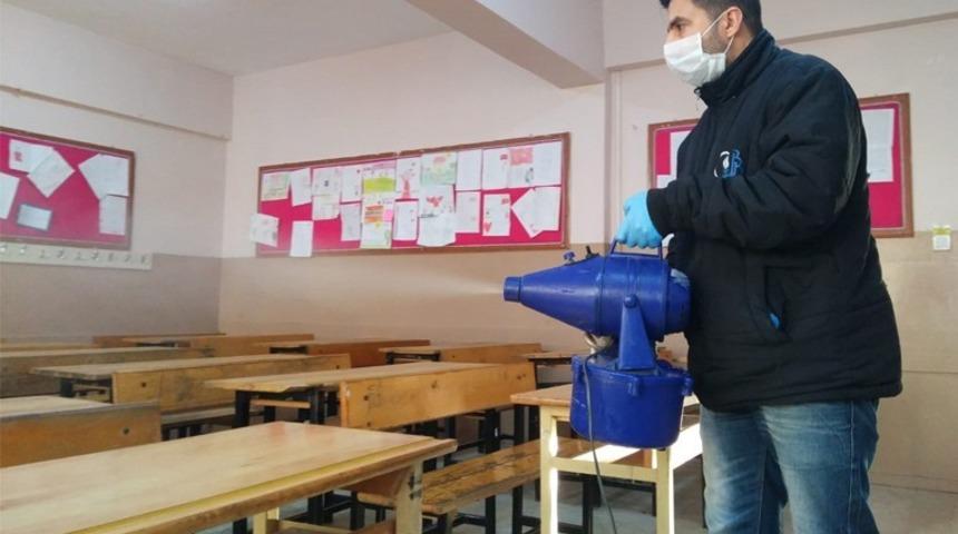 Bayrampaşa&rsquo;da okullar dezenfekte edildi