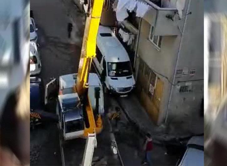 İstanbul'da vinç sepetinden sürpriz evlilik teklifi G4