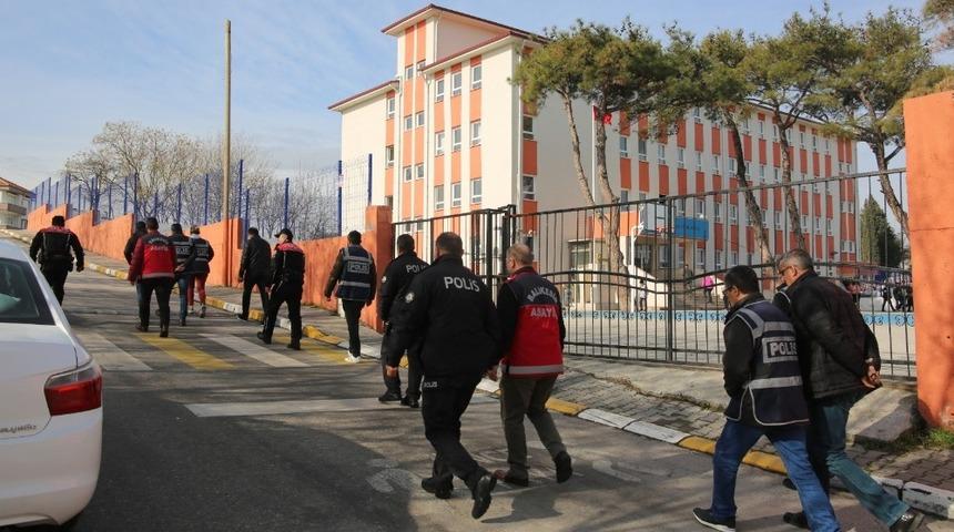 Balıkesir&rsquo;de polis okul uygulaması yaptı