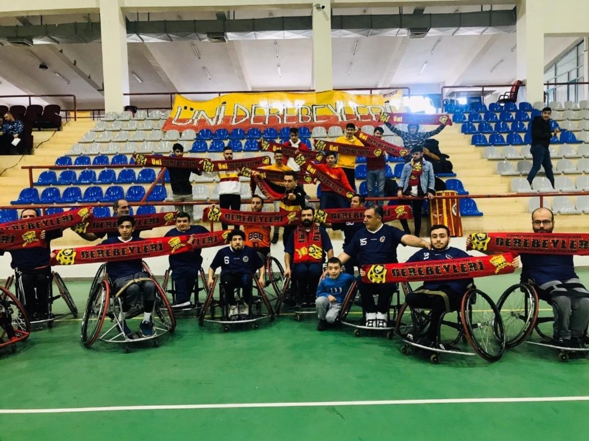 Taraftarlar Derneği&rsquo;nden Tekerlekli Sandalye Basketbol takımına destek