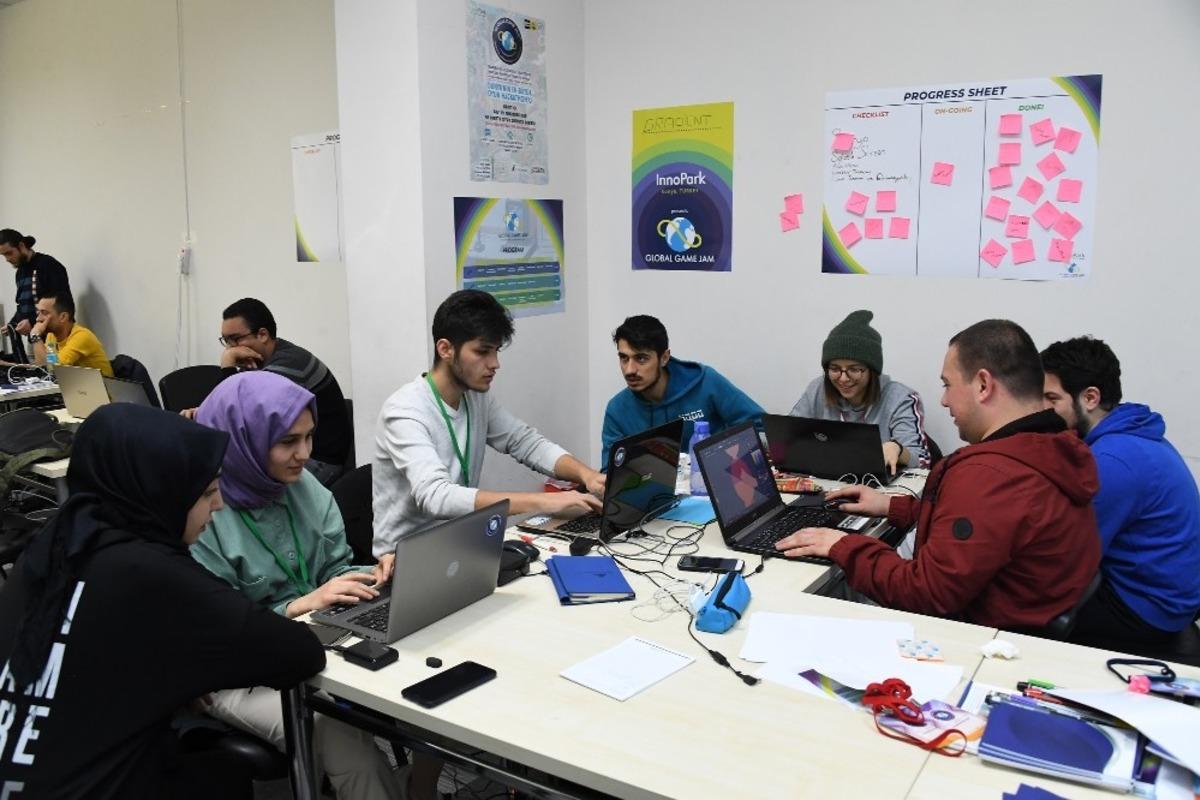 Konya&rsquo;daki dijital oyun geliştiricileri &ldquo;Global Game Jam&rdquo;de buluştu