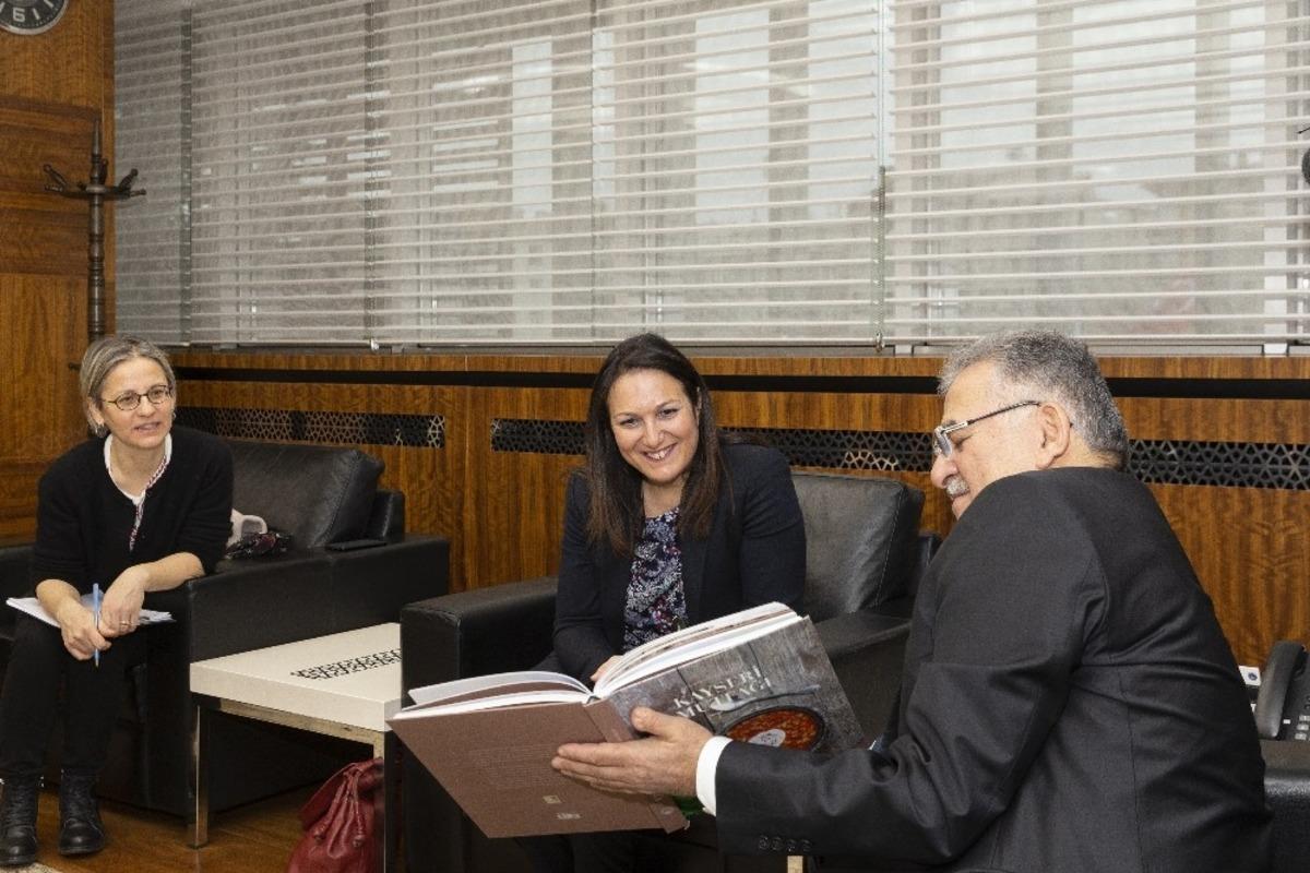 Başkan B&uuml;y&uuml;kkılı&ccedil;: &ldquo;Kayseri hoşg&ouml;r&uuml;n&uuml;n merkezidir&rdquo;