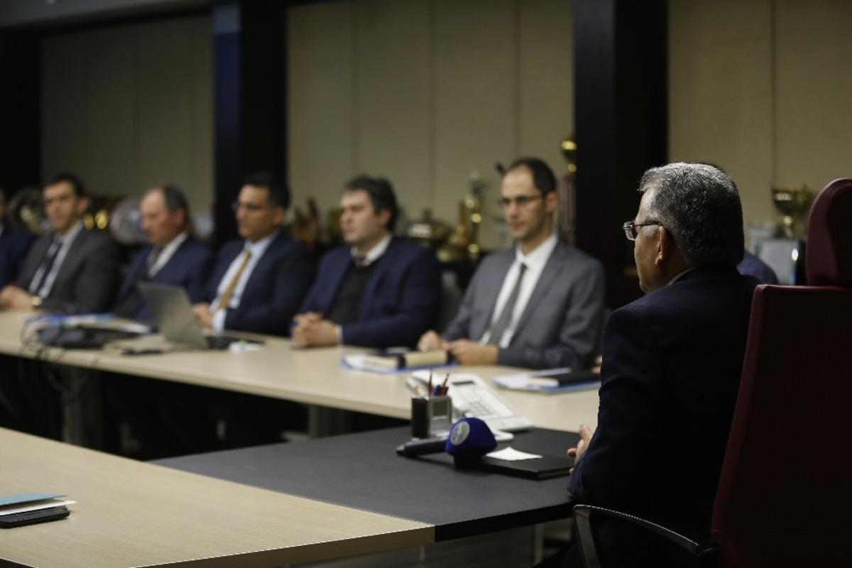 B&uuml;y&uuml;kşehir&rsquo;de 7,5 saatlik yatırım toplantısı