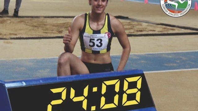 Yeni rekortmen Ay, Batman’ın gururu oldu