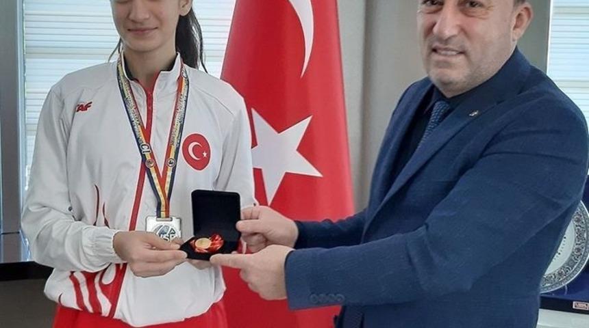 Bağlar Belediyesi’nin milli sporcusu Sena Kızılaslan Avrupa şampiyonasında