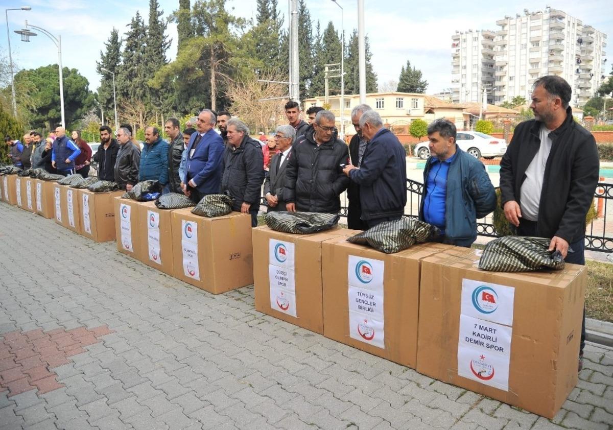 Amat&ouml;r spor kul&uuml;plerine malzeme yardımı