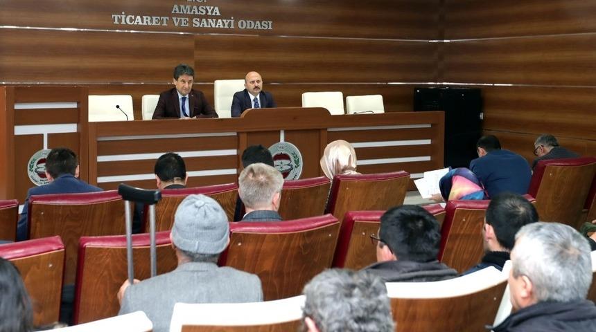 Vali Varol, halk g&uuml;n&uuml; toplantısında vatandaşların sorunlarını dinledi