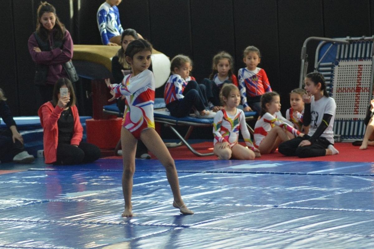 Cimnastikte minikler yarıştı